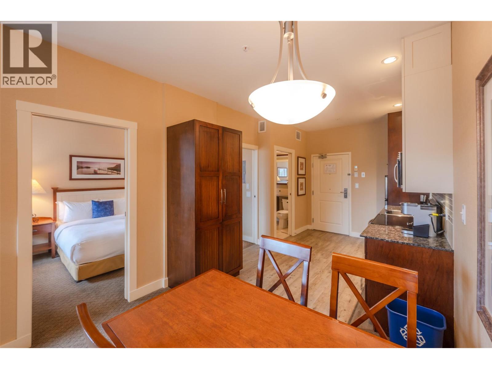 #105 13011 Lakeshore Drive - 11
