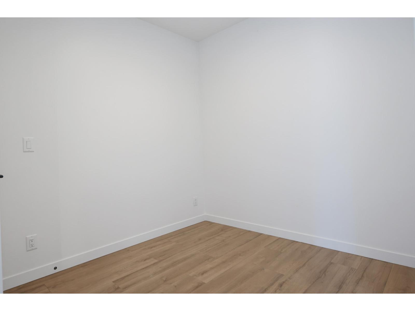 1012 13428 105 AVENUE, Surrey