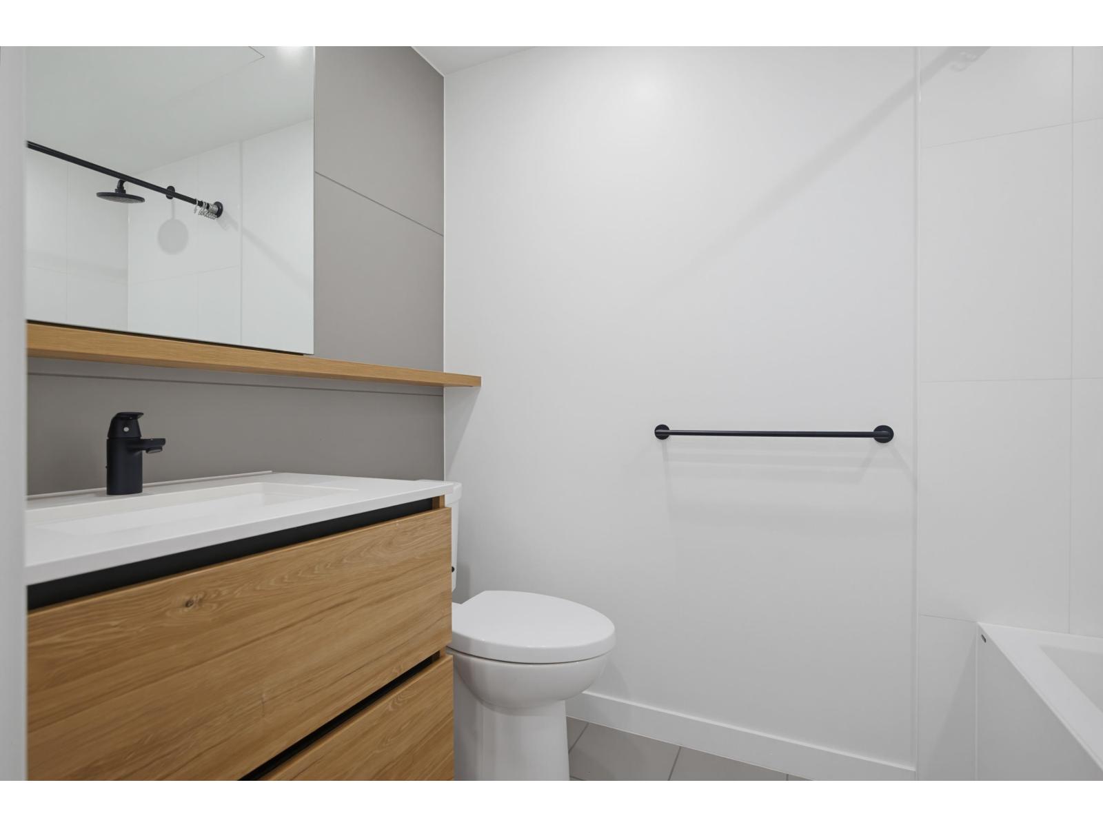 1012 13428 105 AVENUE, Surrey
