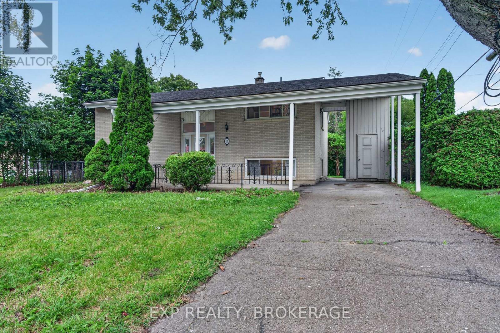 11 PEMBER PLACE - 1