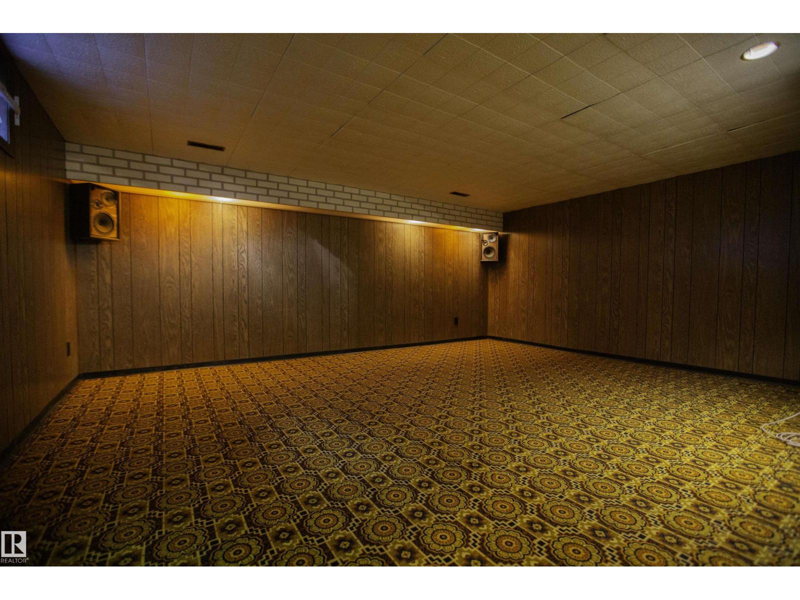 11131 52 ST NW - 45
