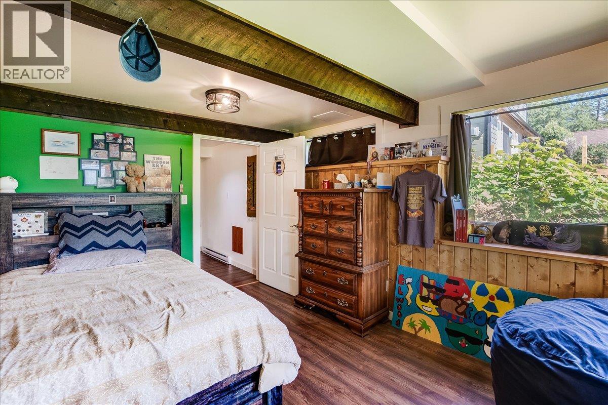 3548 Terrace Street - 35