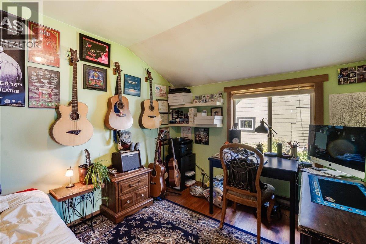 3548 Terrace Street - 26