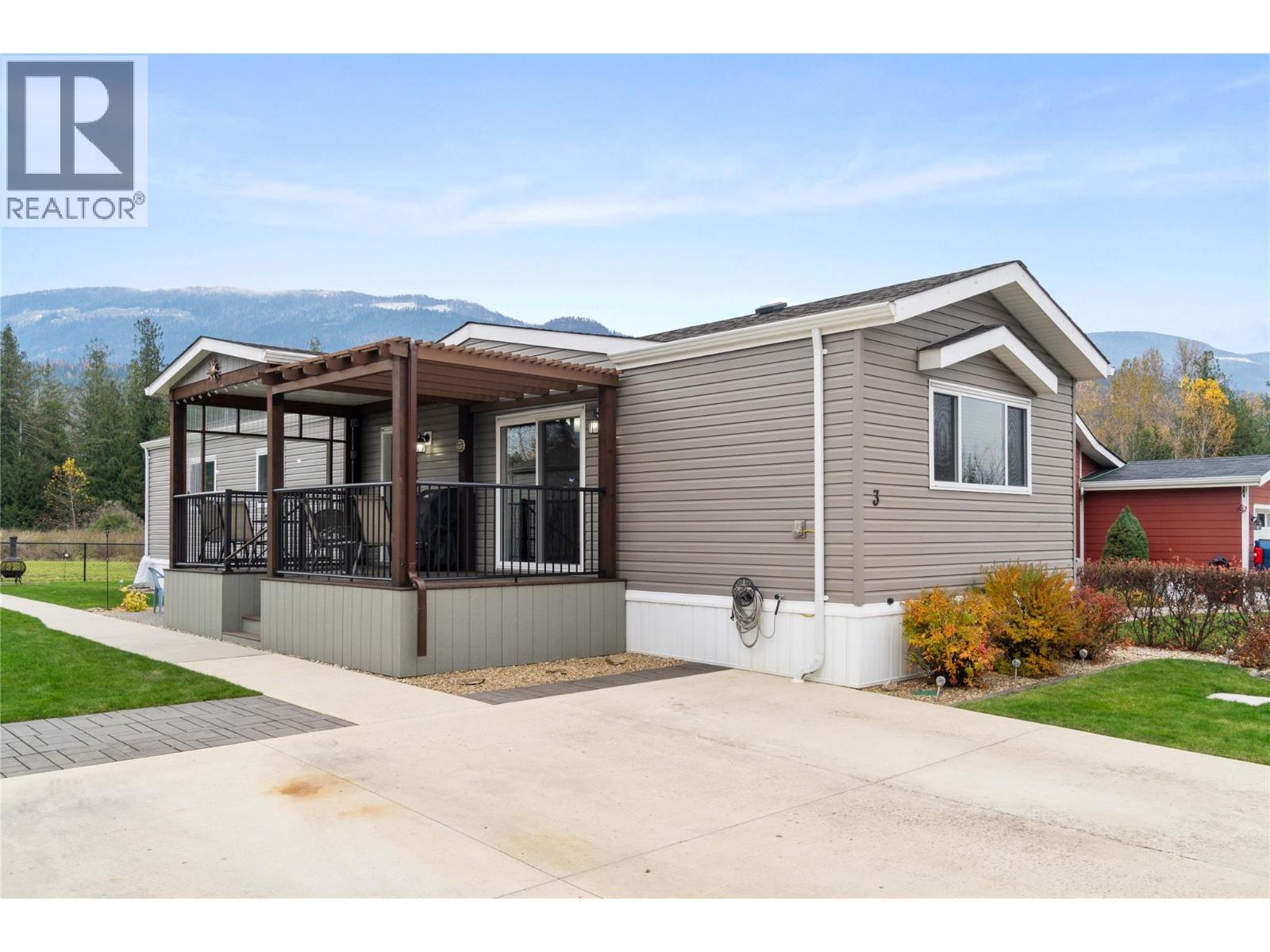 1707 Hillier Road E Unit# 3, Sicamous