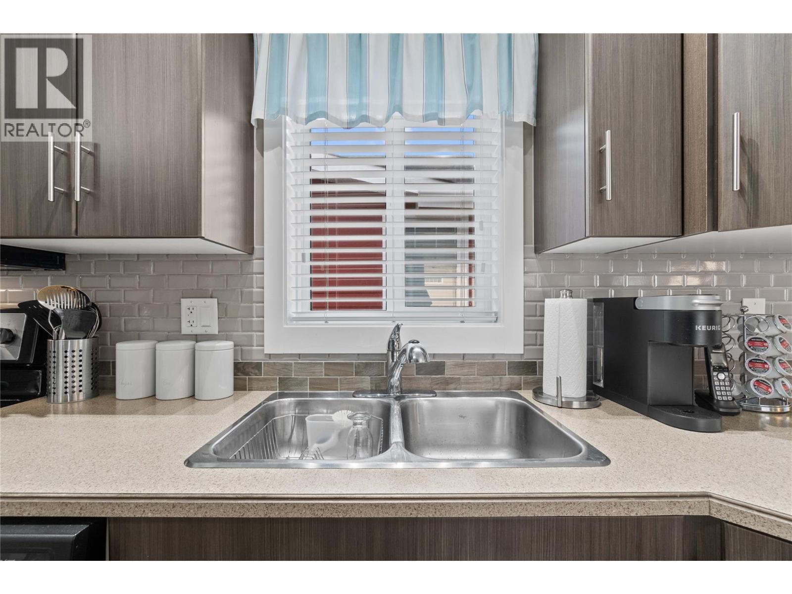1707 Hillier Road E Unit# 3, Sicamous