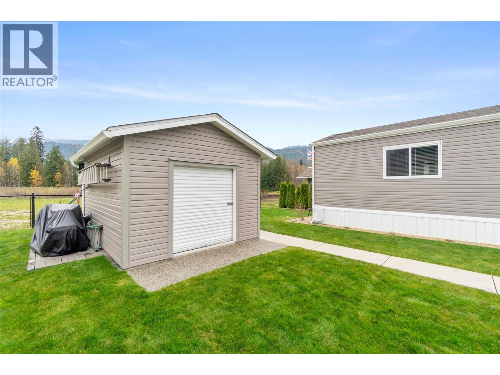 1707 Hillier Road E Unit# 3, Sicamous