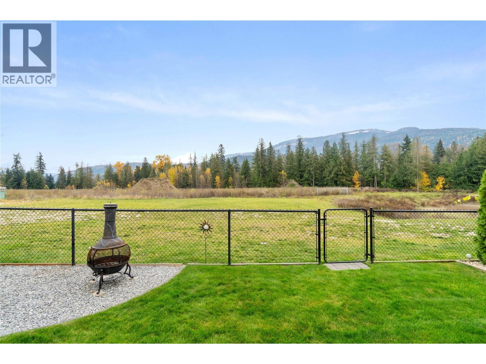 1707 Hillier Road E Unit# 3, Sicamous