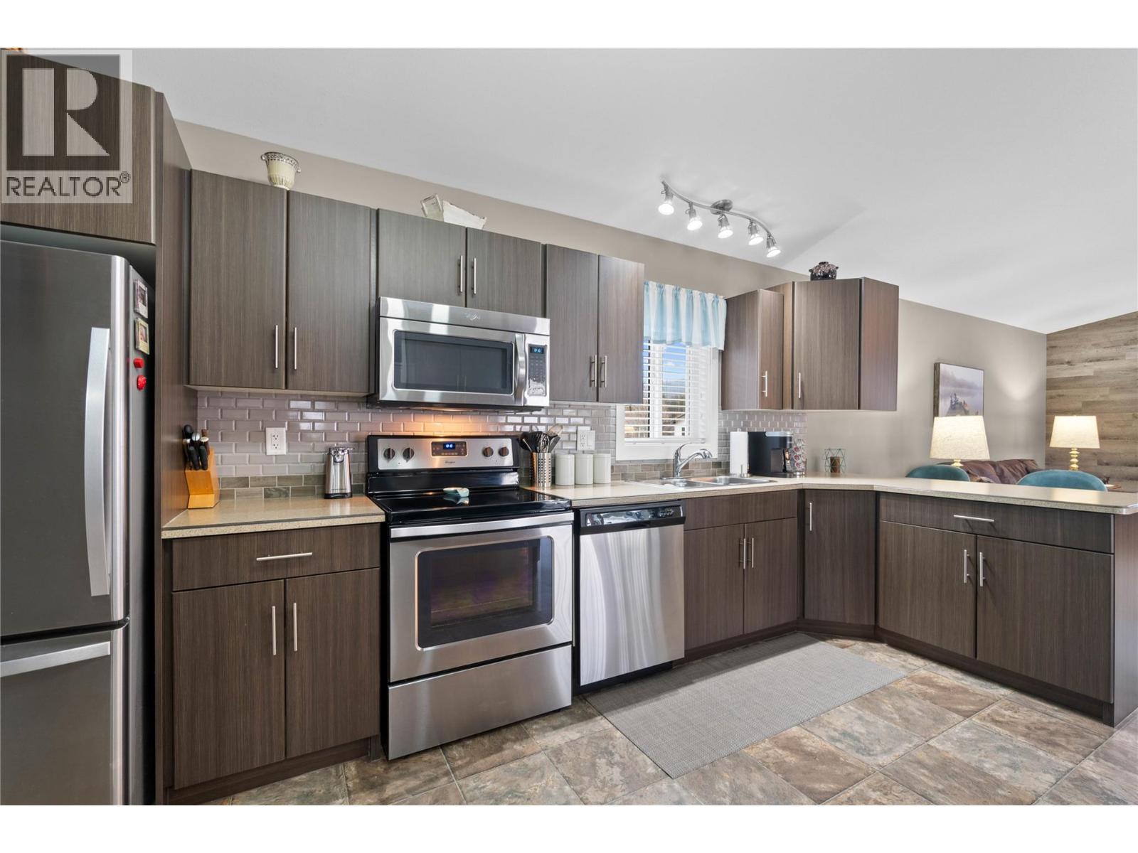 1707 Hillier Road E Unit# 3, Sicamous