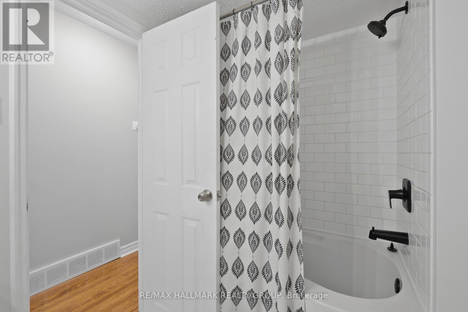 4 Bed, 3 Bath House for Sale in Ottawa – 155 BANNING ROAD, Ottawa – MLS# X13533498 - Image 28