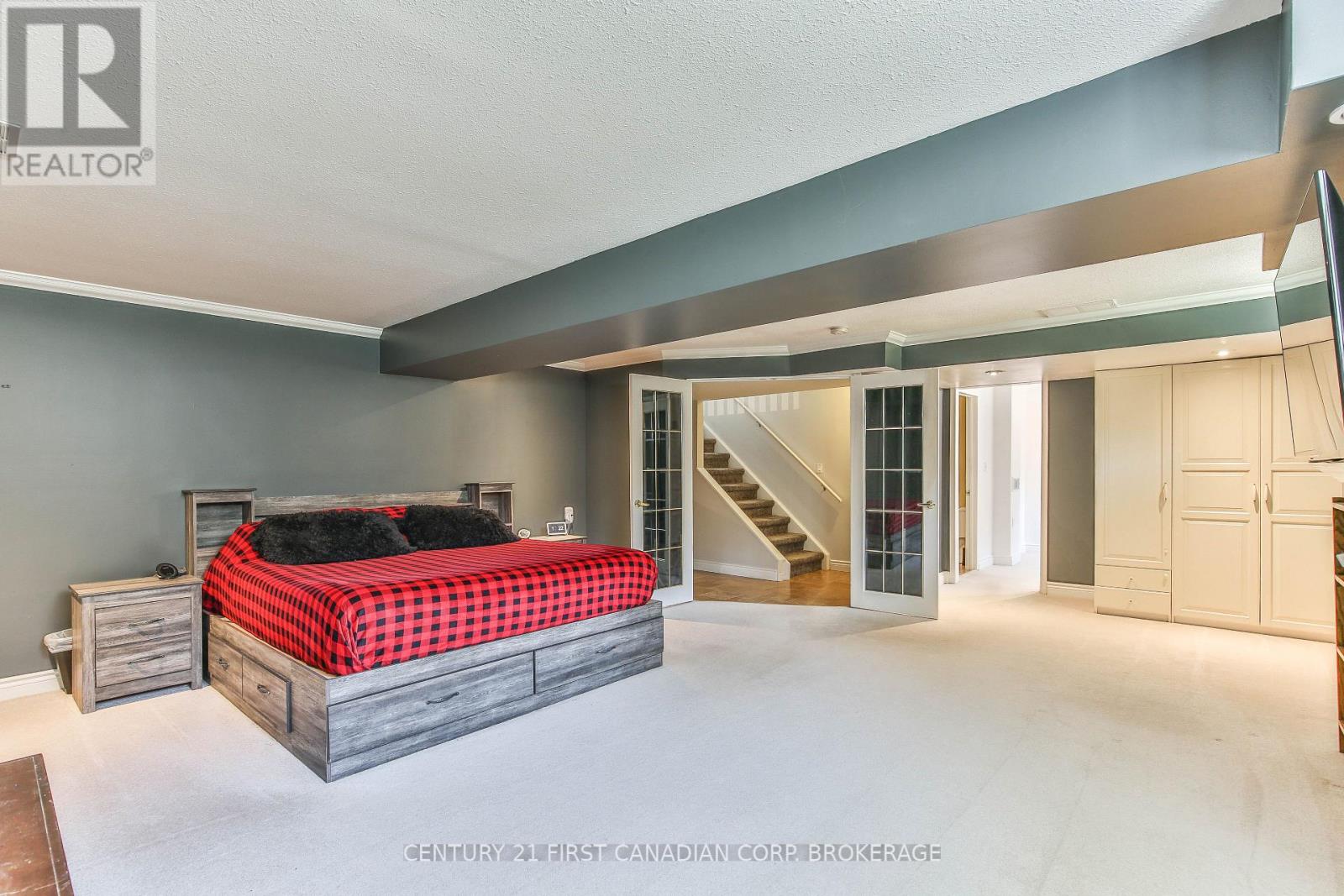 24 LINWOOD DRIVE - 22