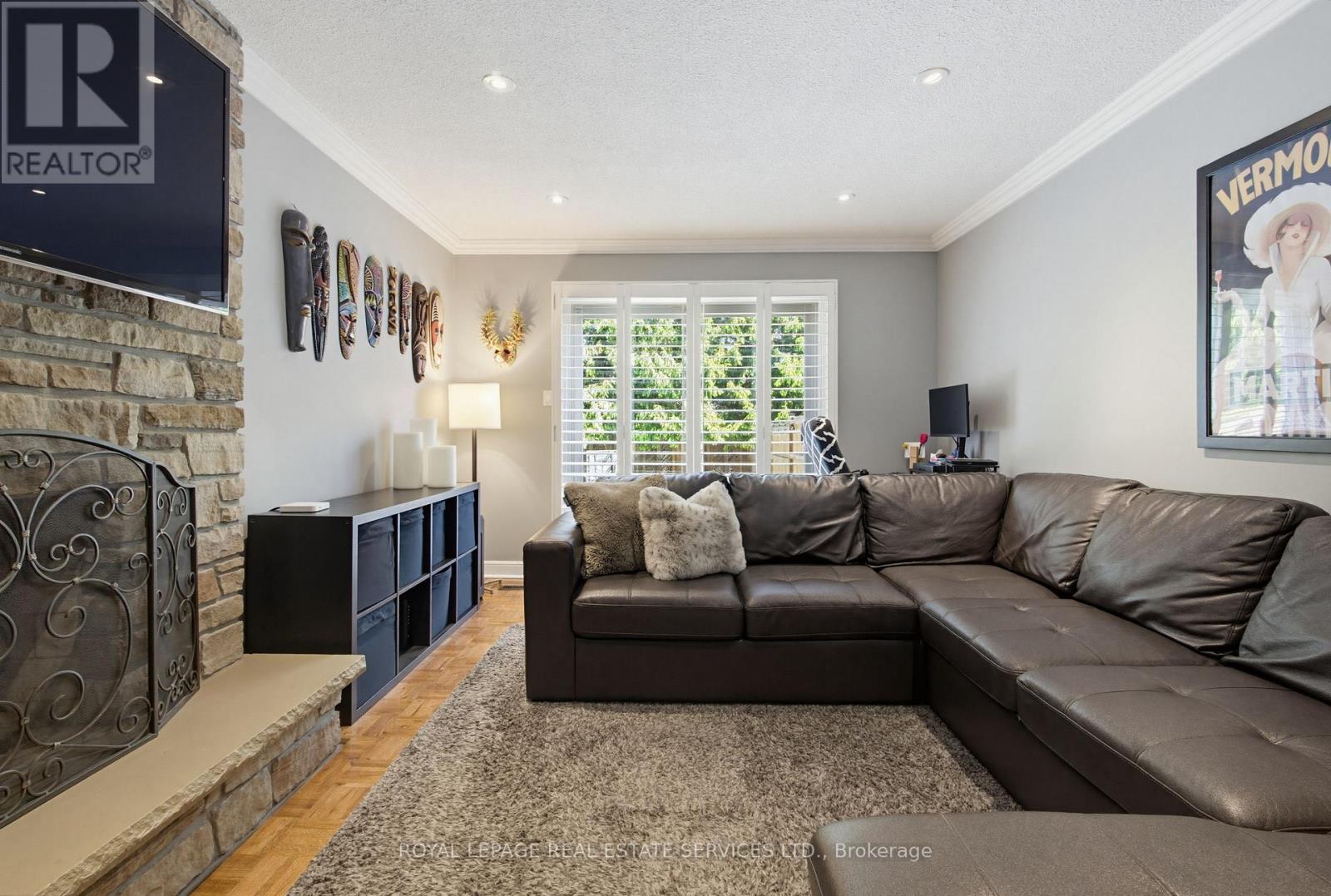 1390 PEERLESS COURT - 20