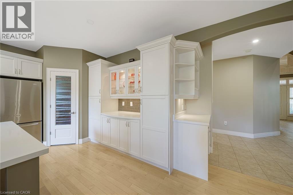 112 DIRKSEN Court - 11