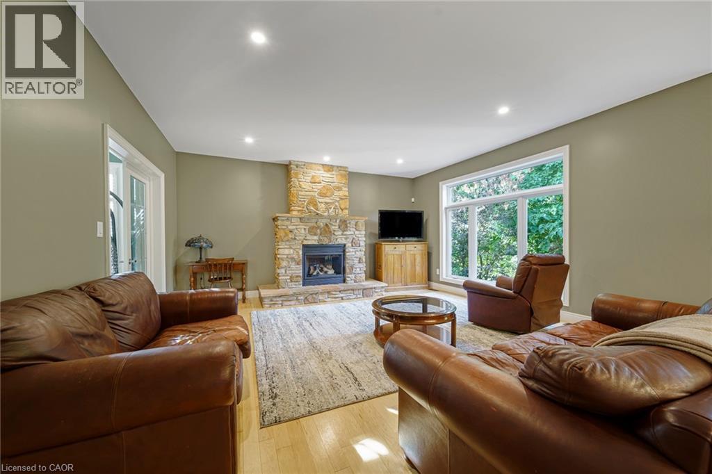 112 DIRKSEN Court - 14