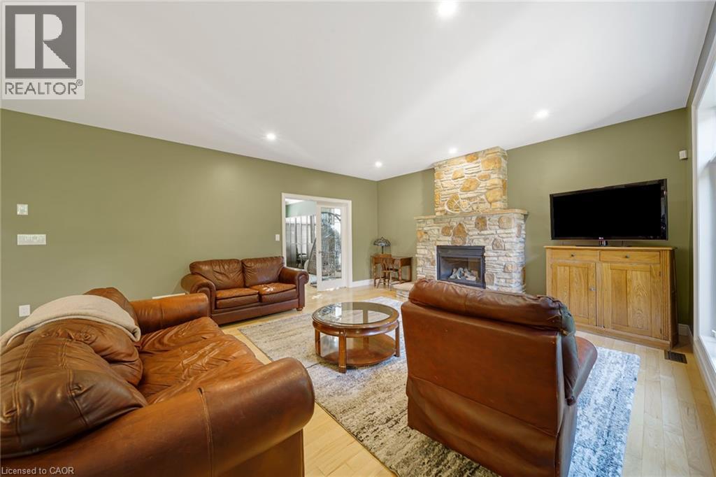 112 DIRKSEN Court - 15