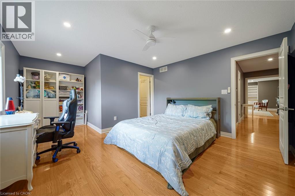 112 DIRKSEN Court - 26