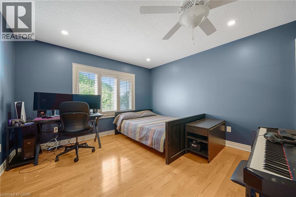 112 DIRKSEN Court - 29