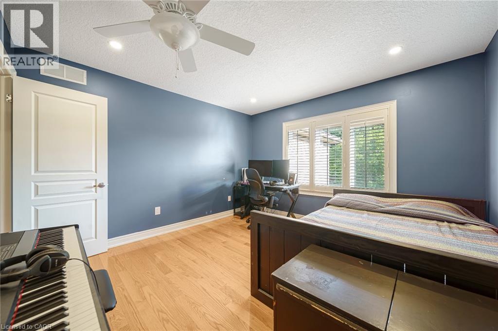 112 DIRKSEN Court - 30