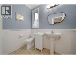 Living room - 112 Dirksen Court, Kitchener, ON N2P2M1 Photo 18
