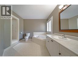 112 Dirksen Court, Kitchener, ON N2P2M1 Photo 24