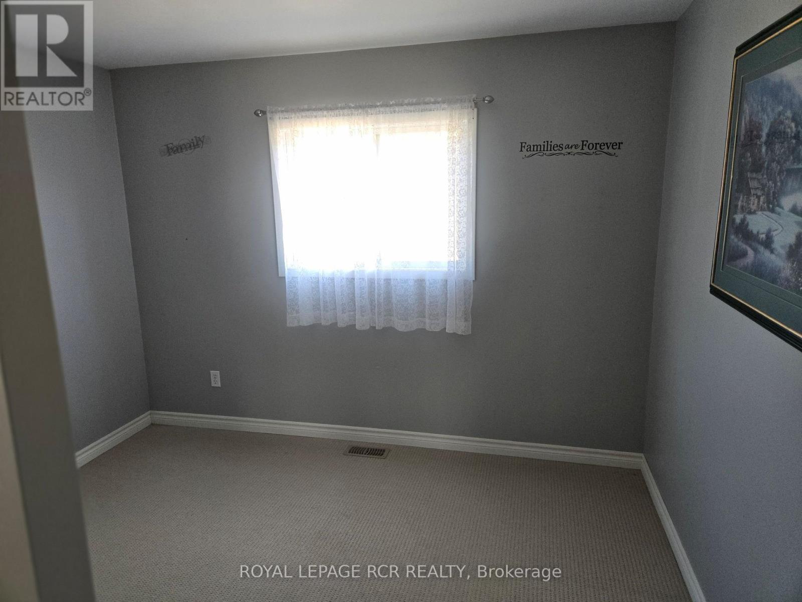 775737 10 HIGHWAY - 19
