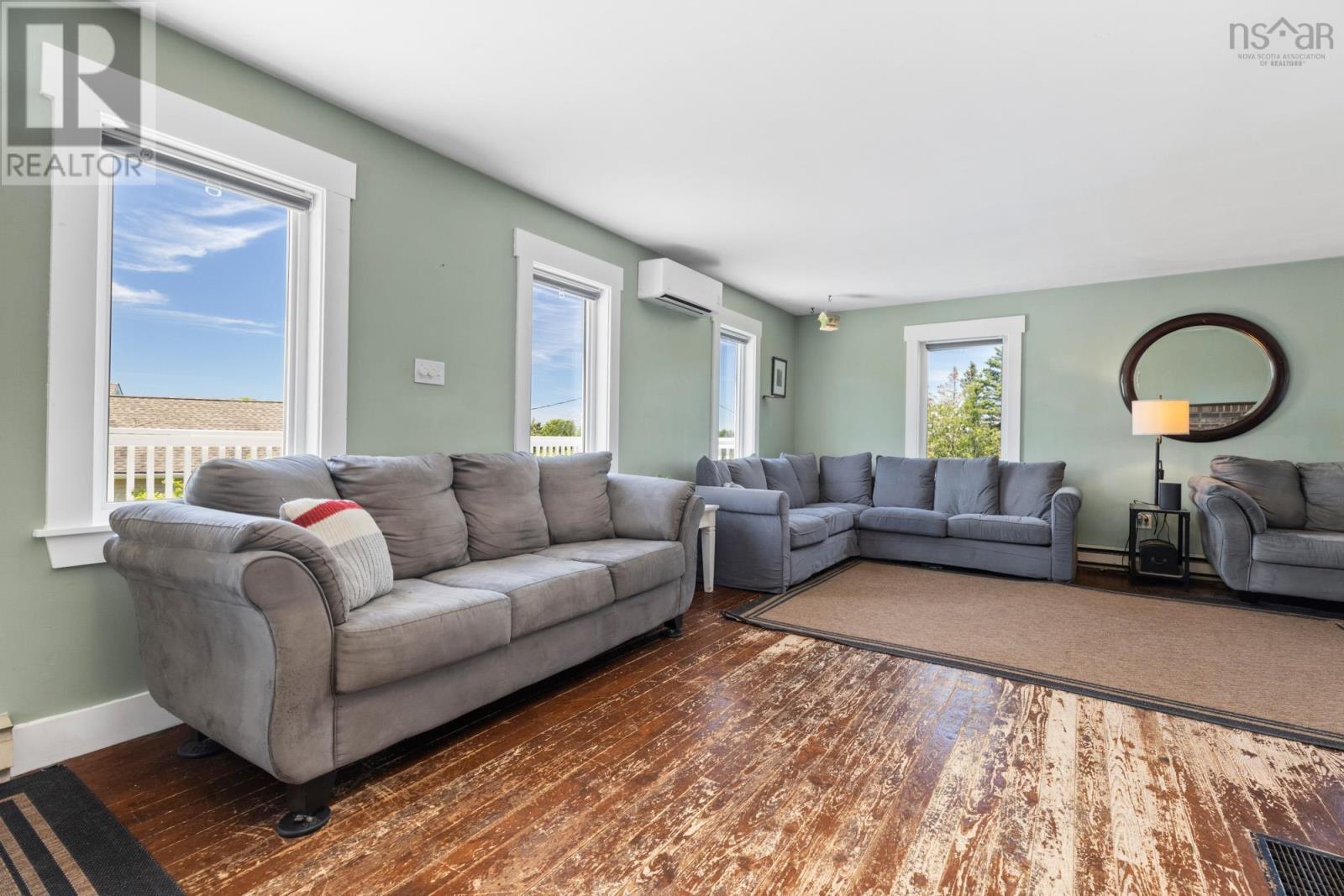 12 Moores Road - 8