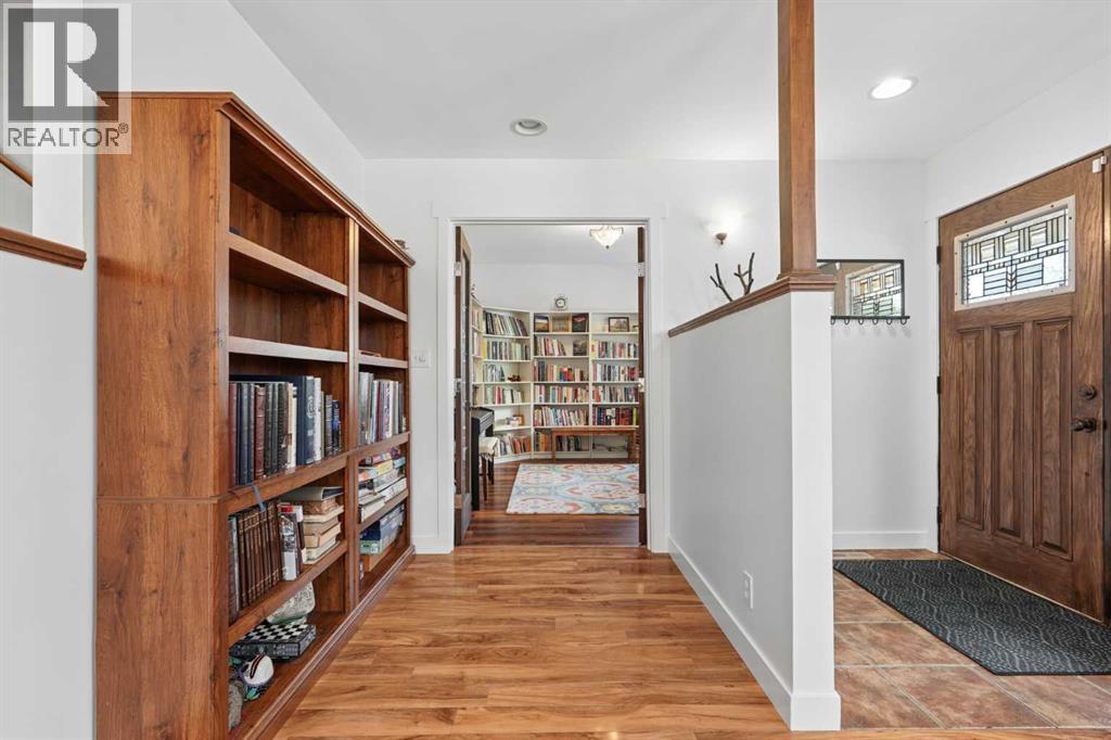 168 Heritage Road S - photo 5
