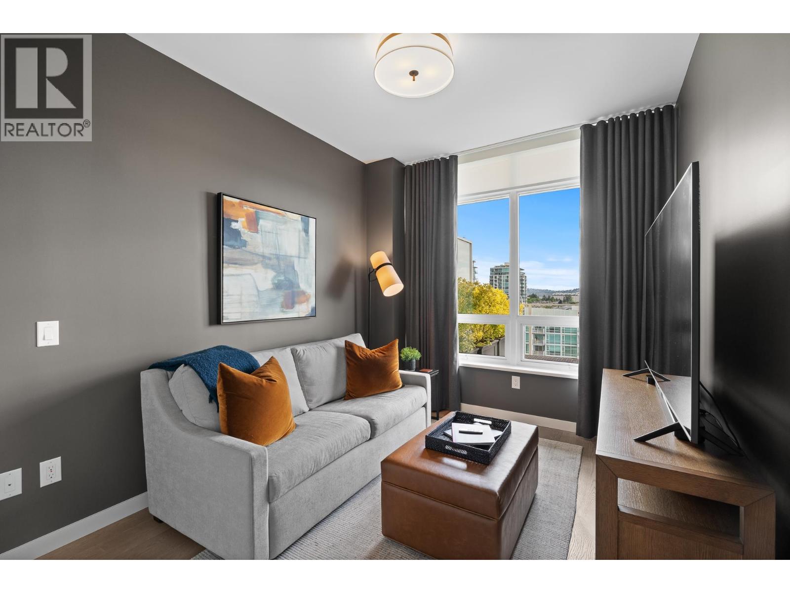 1406 118 CARRIE CATES COURT, North Vancouver