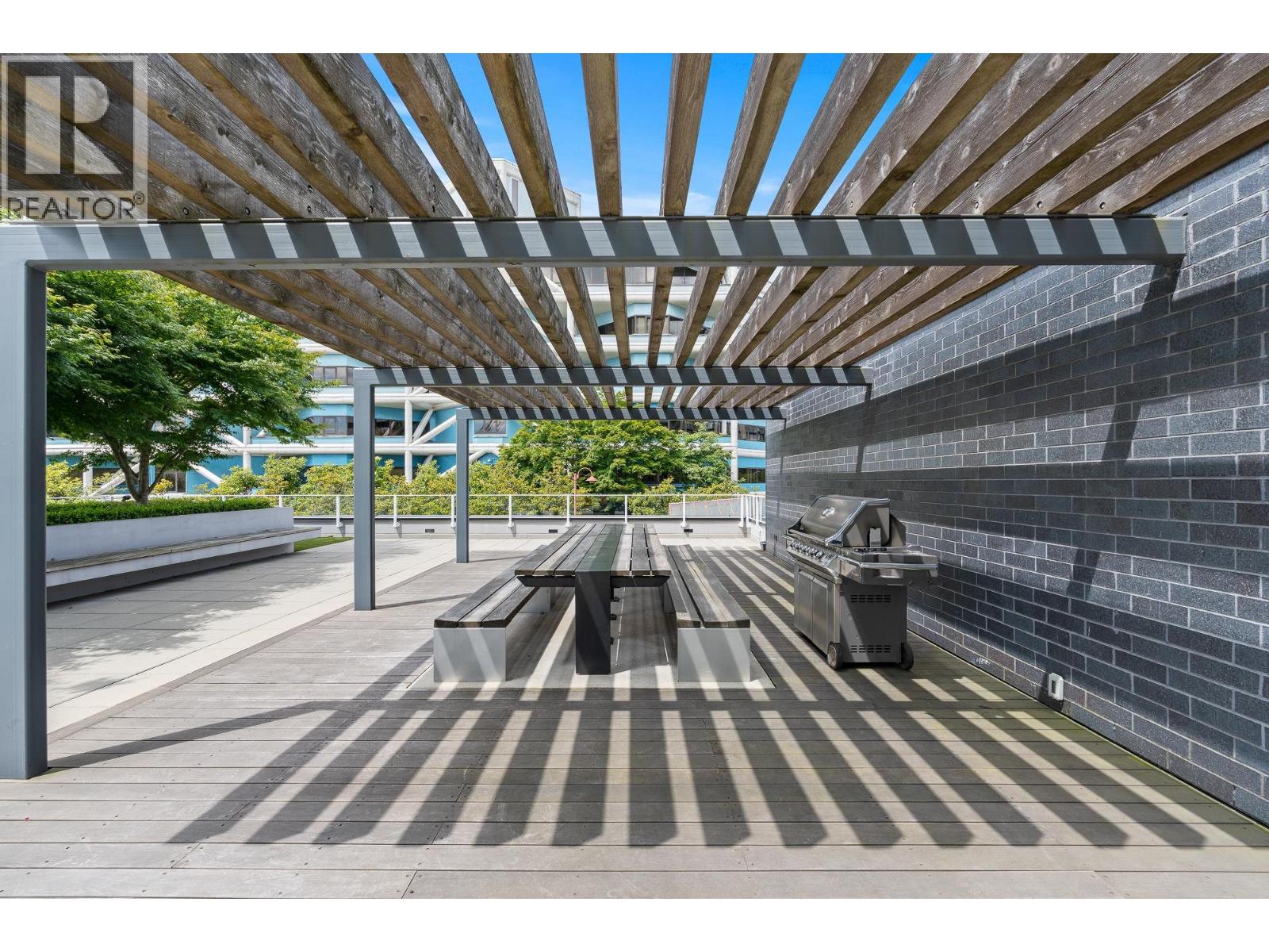 1406 118 CARRIE CATES COURT, North Vancouver