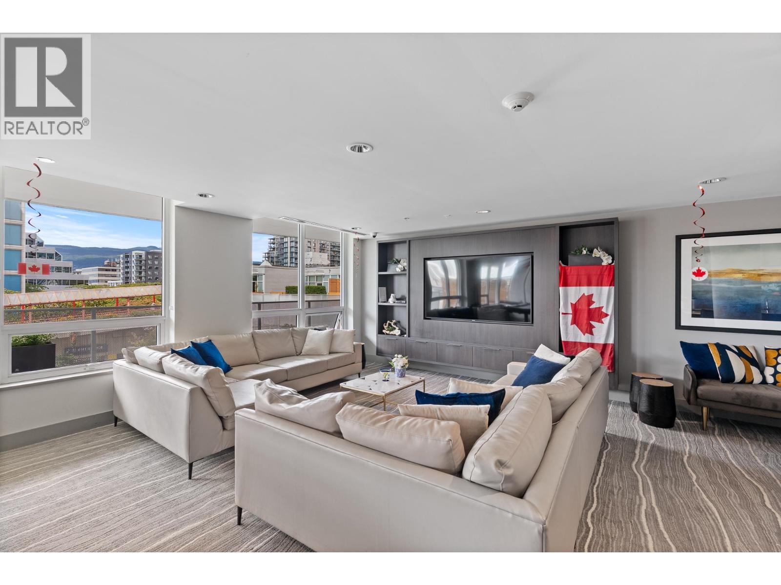 1406 118 CARRIE CATES COURT, North Vancouver
