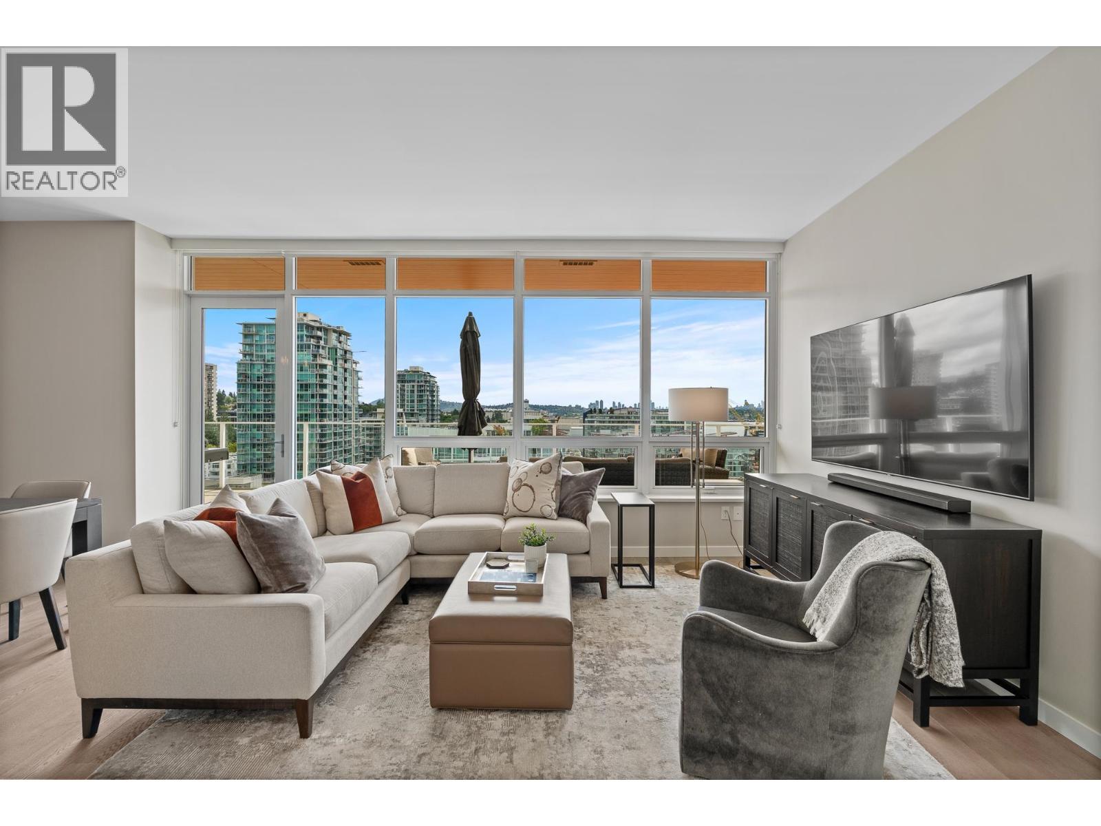 1406 118 CARRIE CATES COURT, North Vancouver