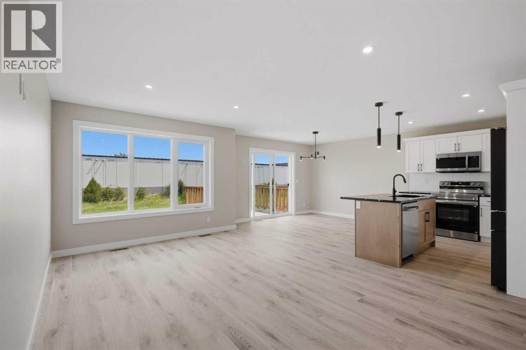 125 Hampton Crescent - 3