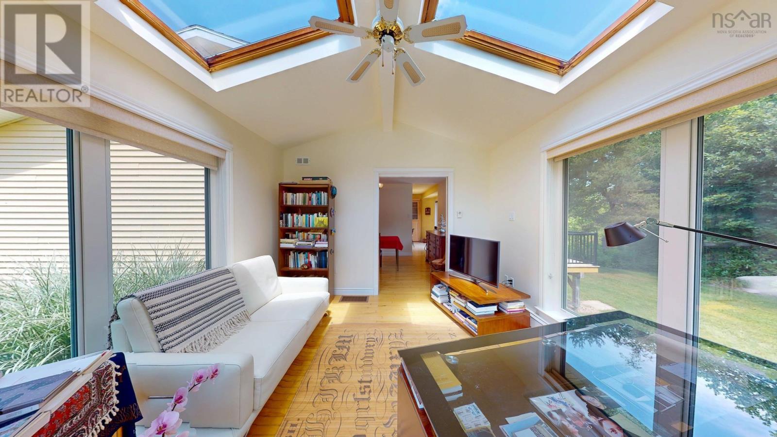 61 Sherwood Drive - 15