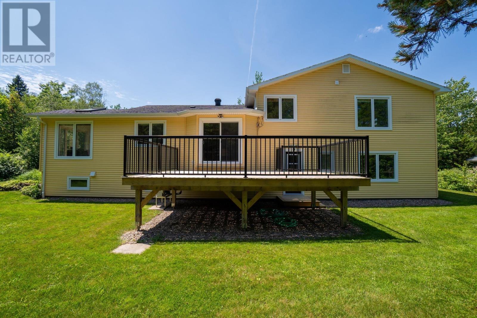 61 Sherwood Drive - 48