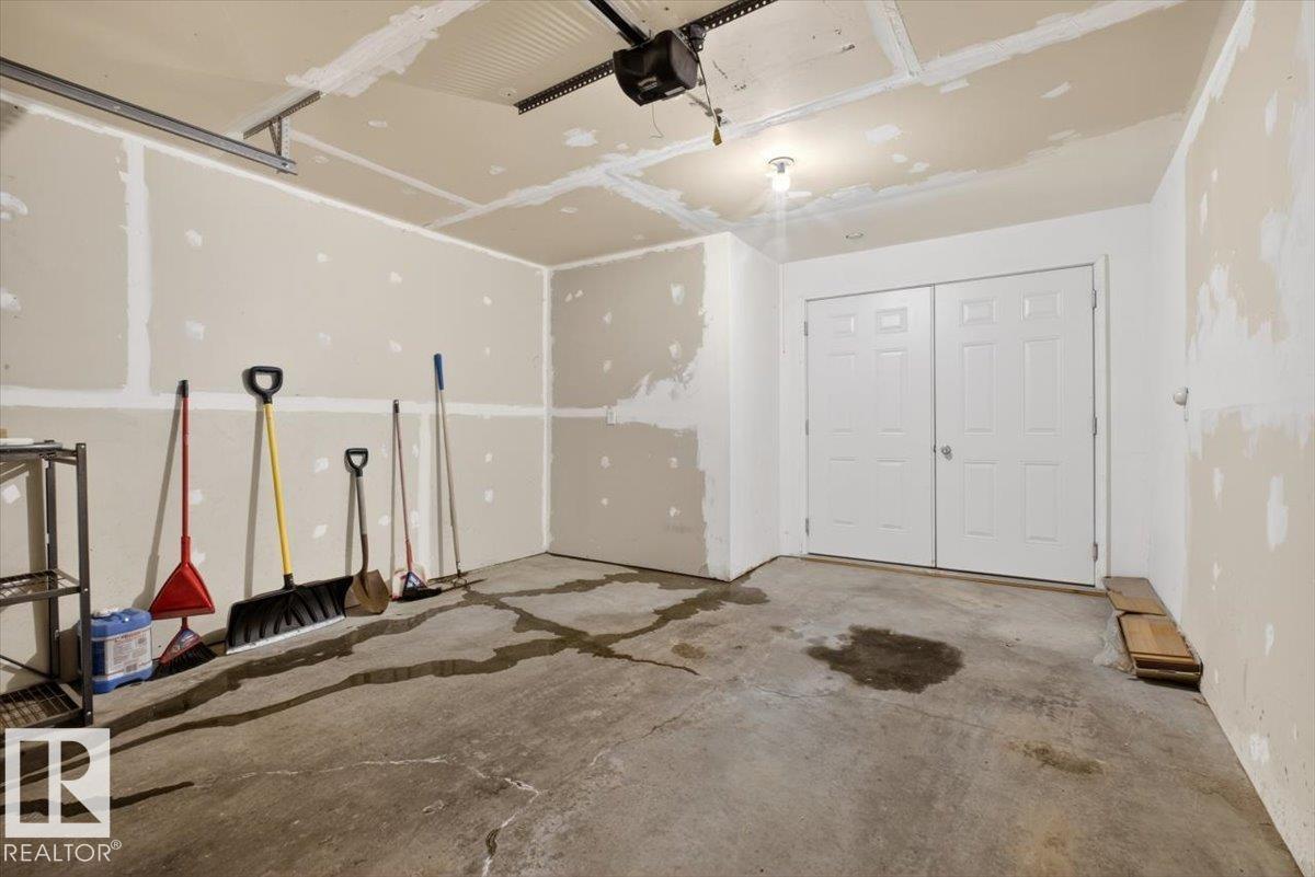 #130 5604 199 ST NW - 31