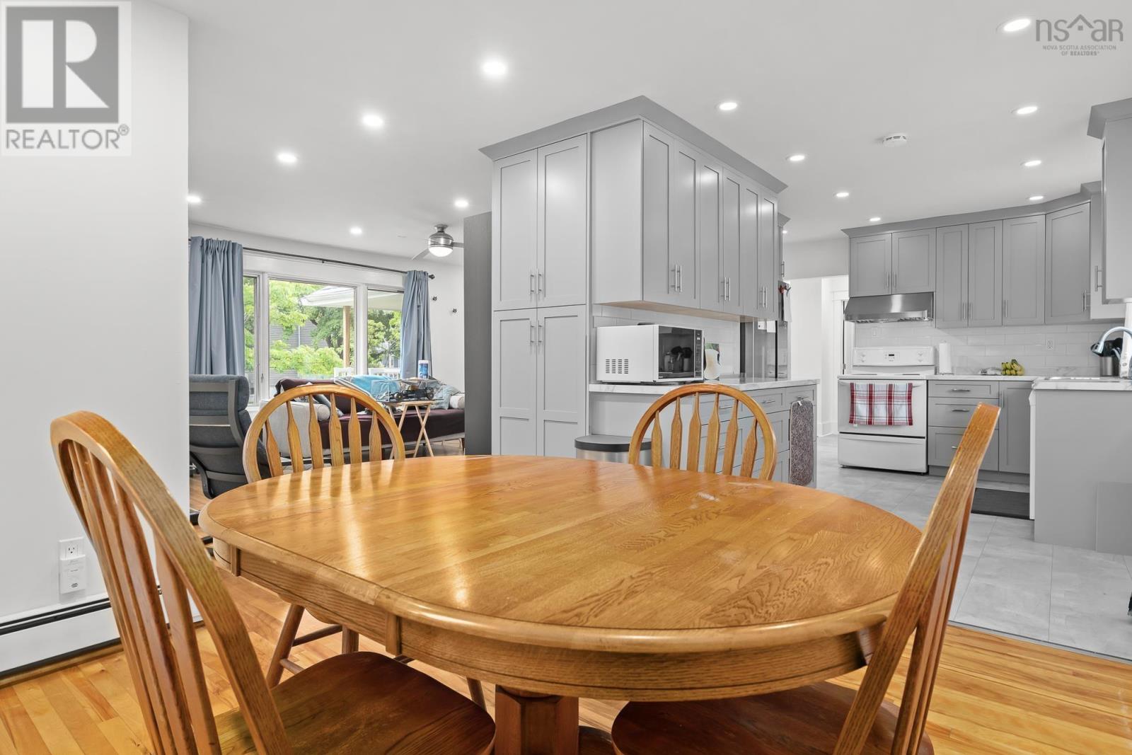 47 Frances Street - 14