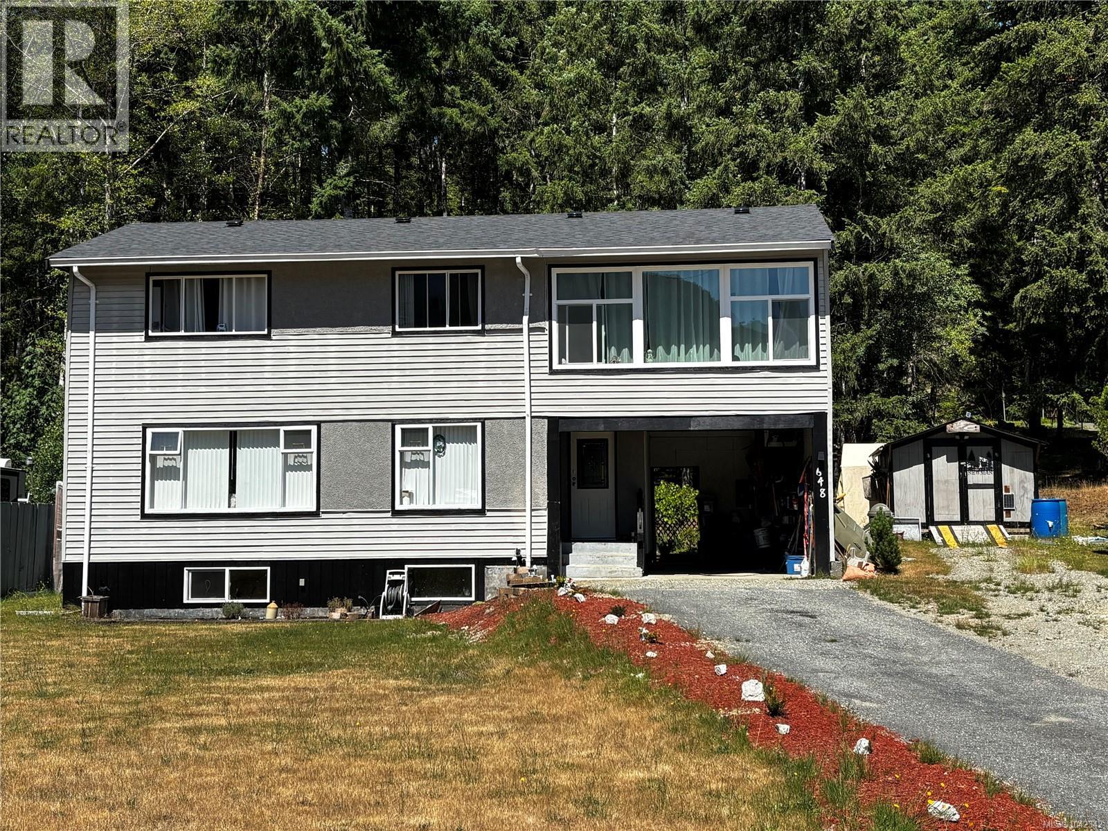 648 Nimpkish Dr - 1