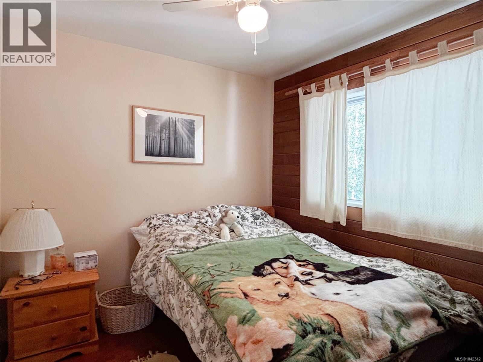 648 Nimpkish Dr - 11