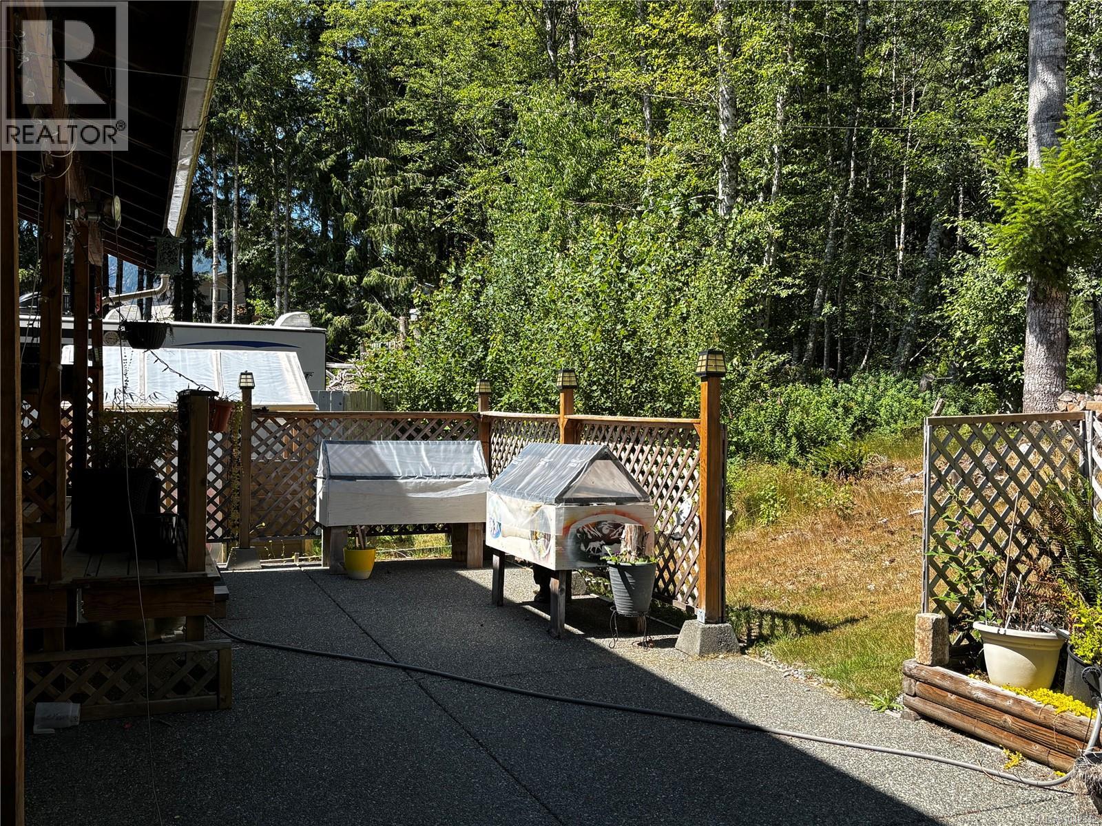 648 Nimpkish Dr - 21