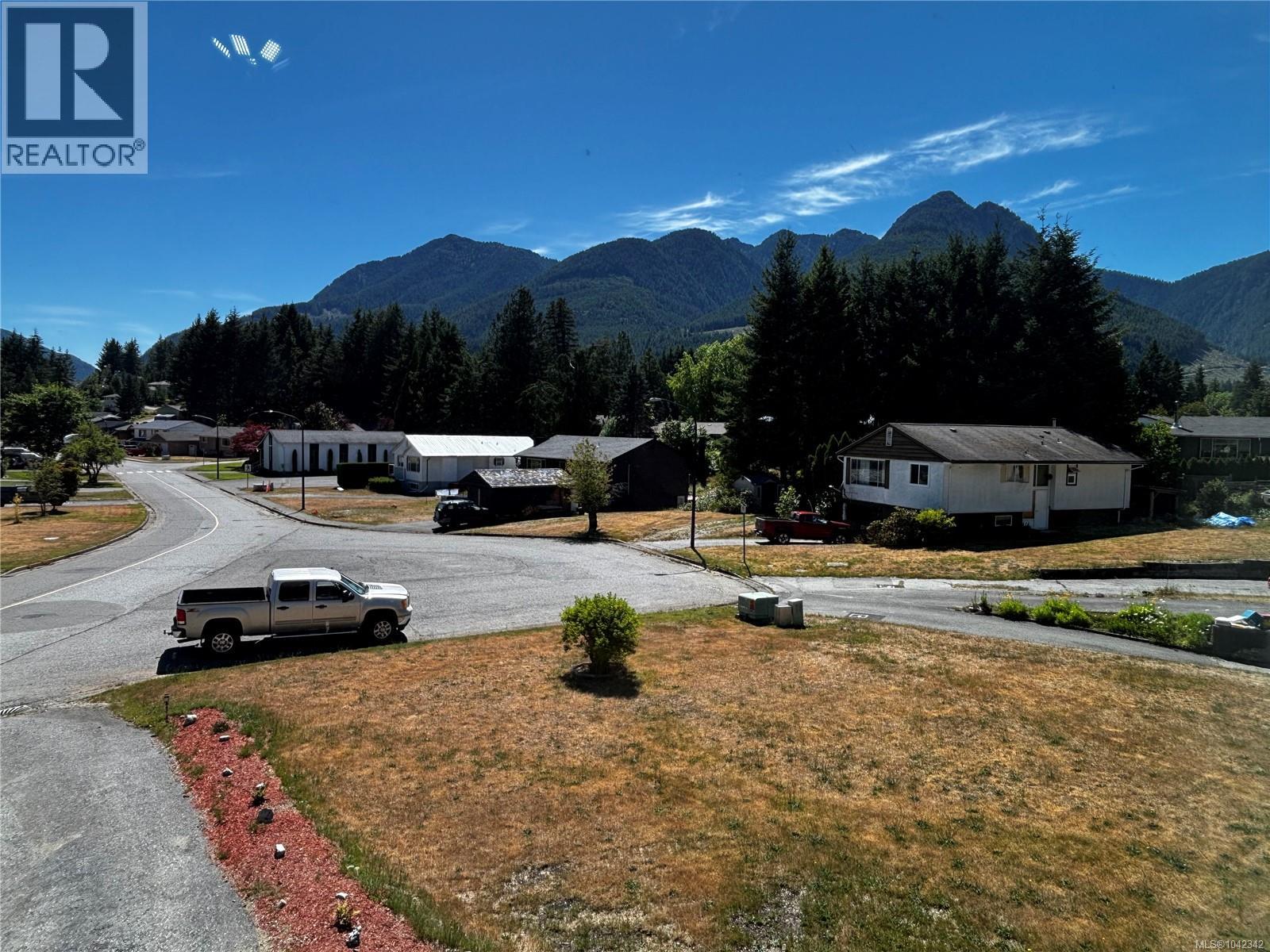 648 Nimpkish Dr - 23