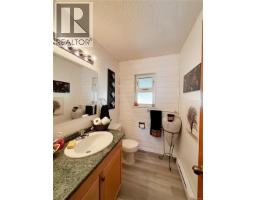 648 Nimpkish Dr, Gold River, BC V0P1G0 Photo 14