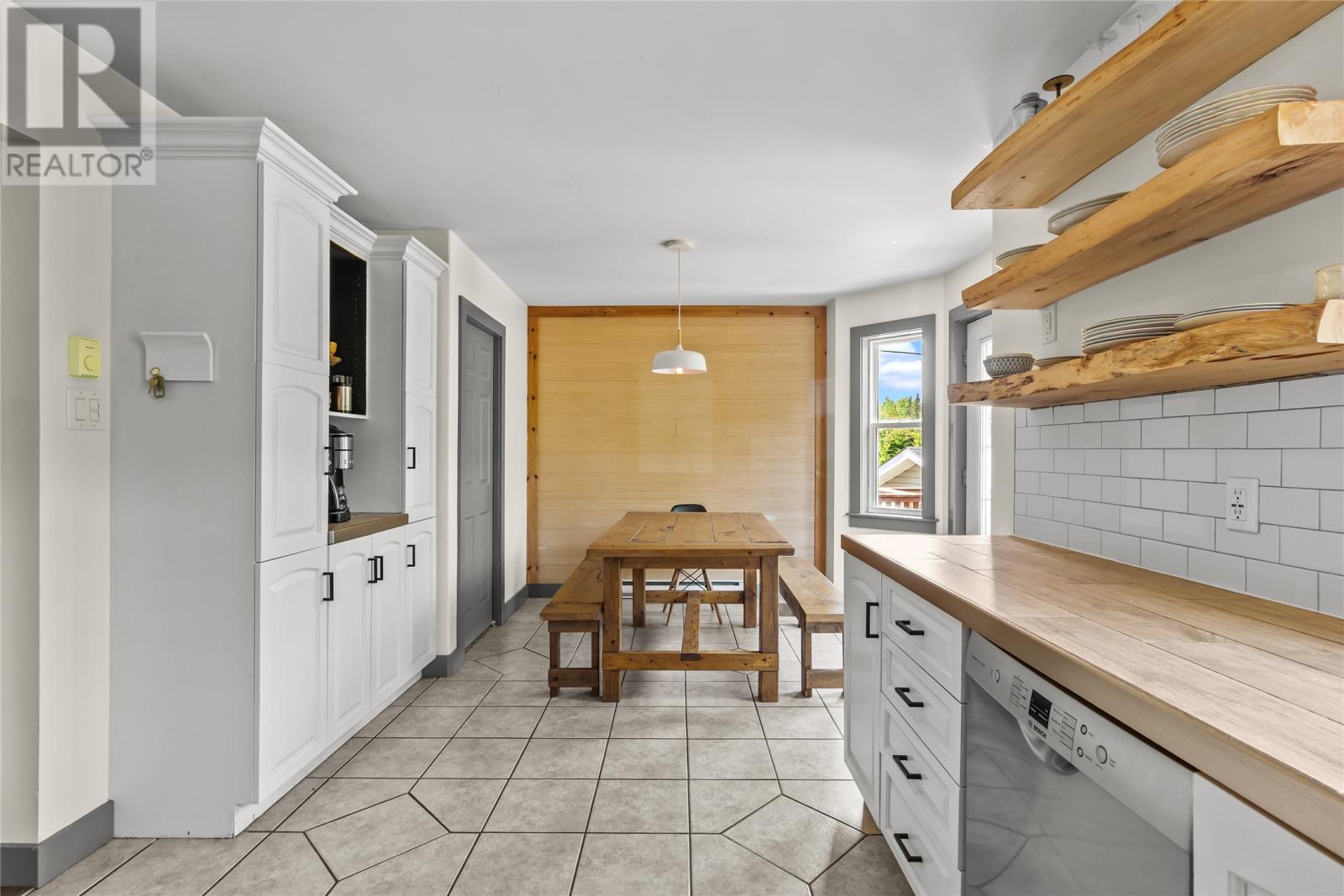 1836 Portugal Cove Road - 15