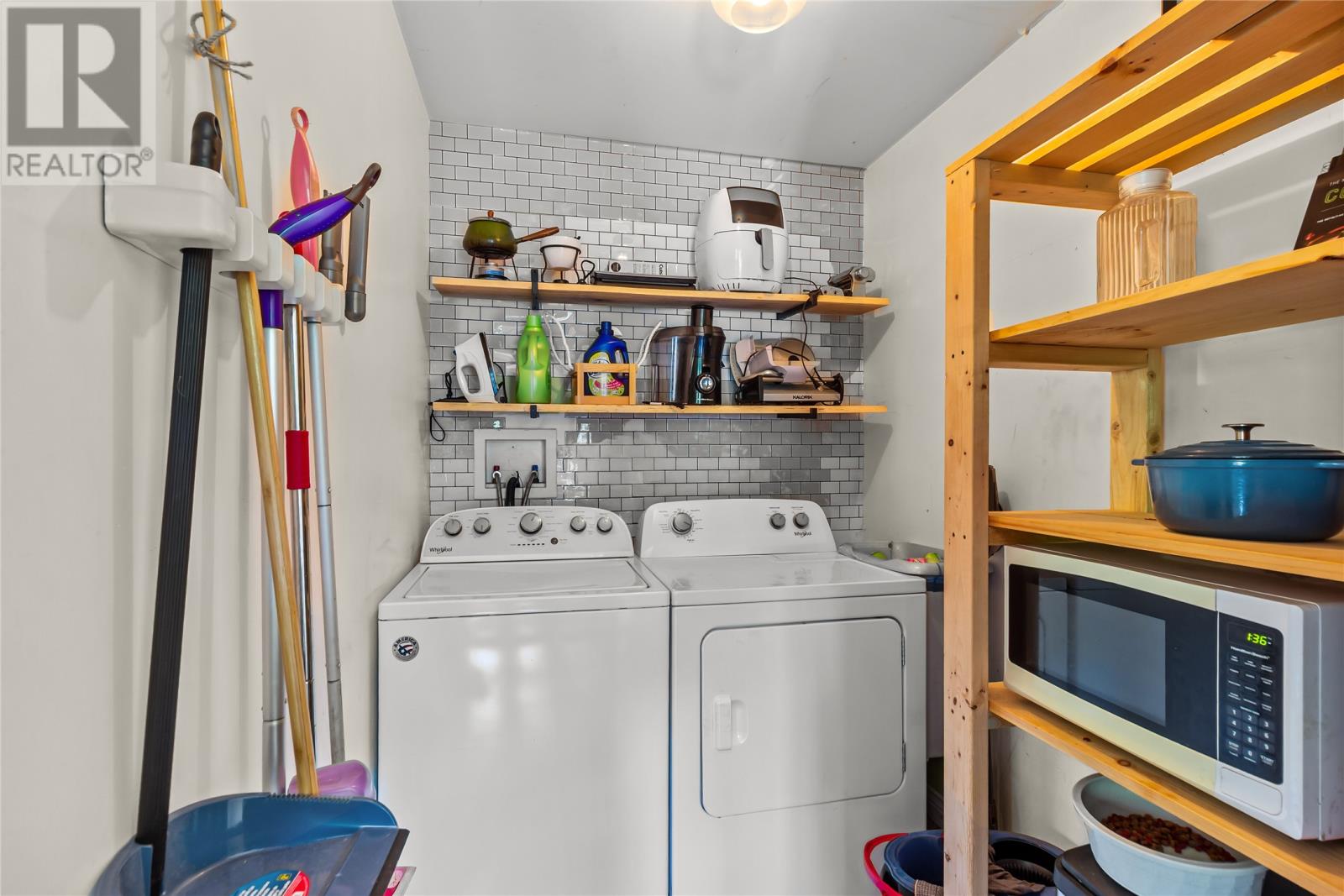 1836 Portugal Cove Road - 21