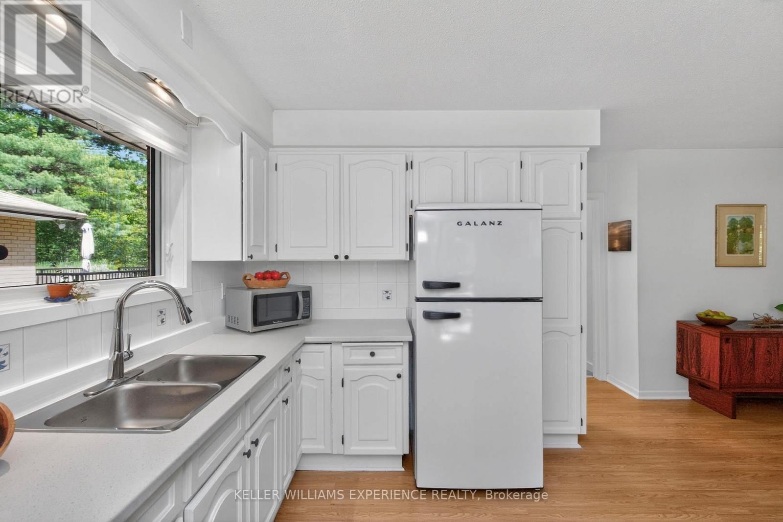 181 PARK ROAD - 12