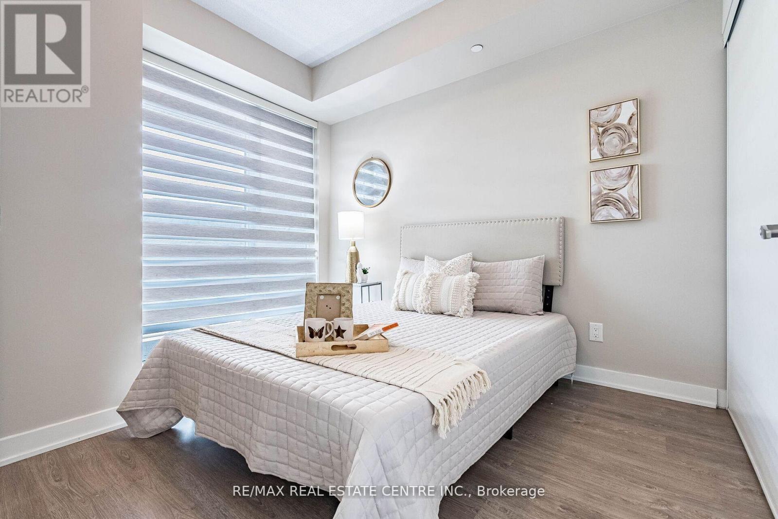 #B314 5240 DUNDAS STREET - 12