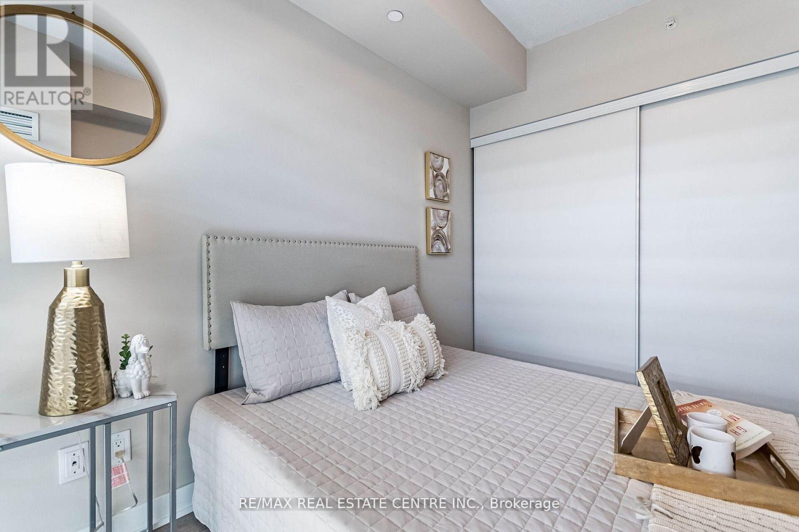 #B314 5240 DUNDAS STREET - 14