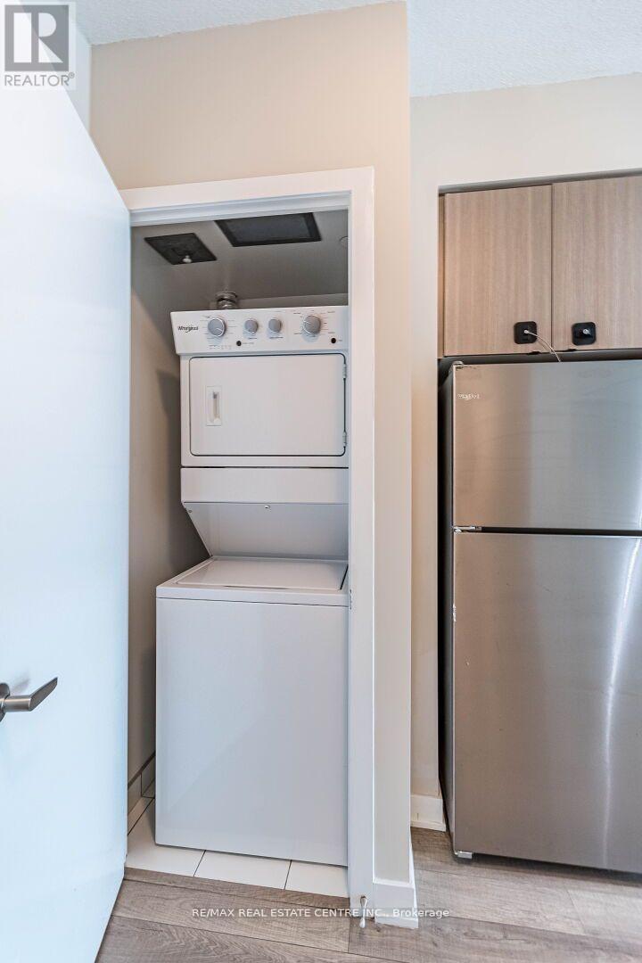 #B314 5240 DUNDAS STREET - 19