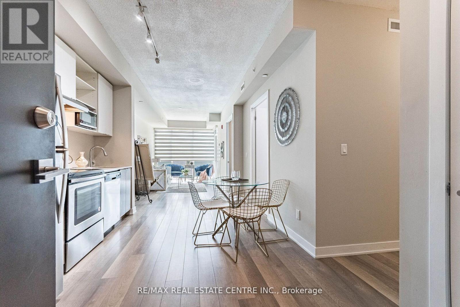 #B314 5240 DUNDAS STREET - 2