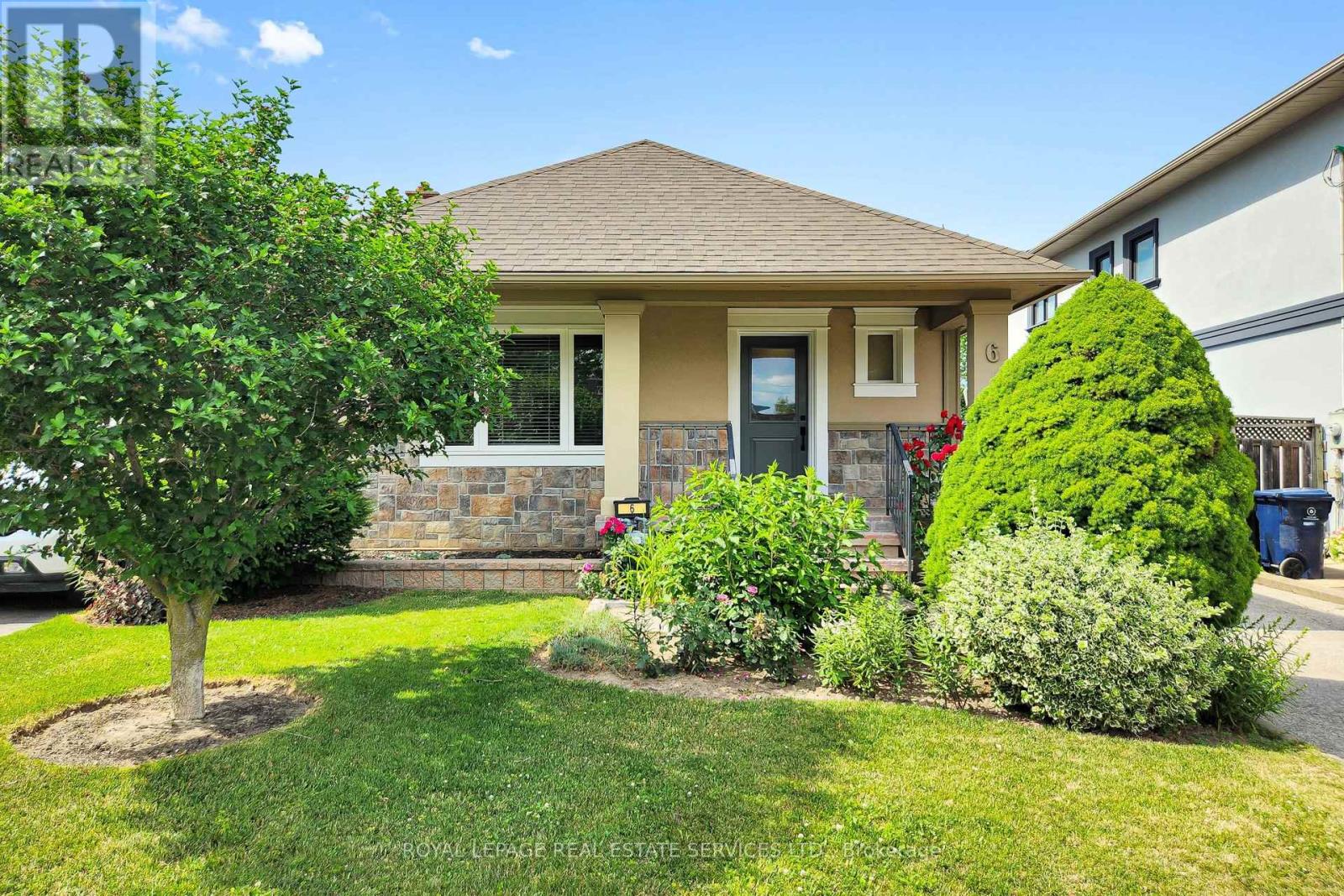 6 PARKCHESTER ROAD - 1