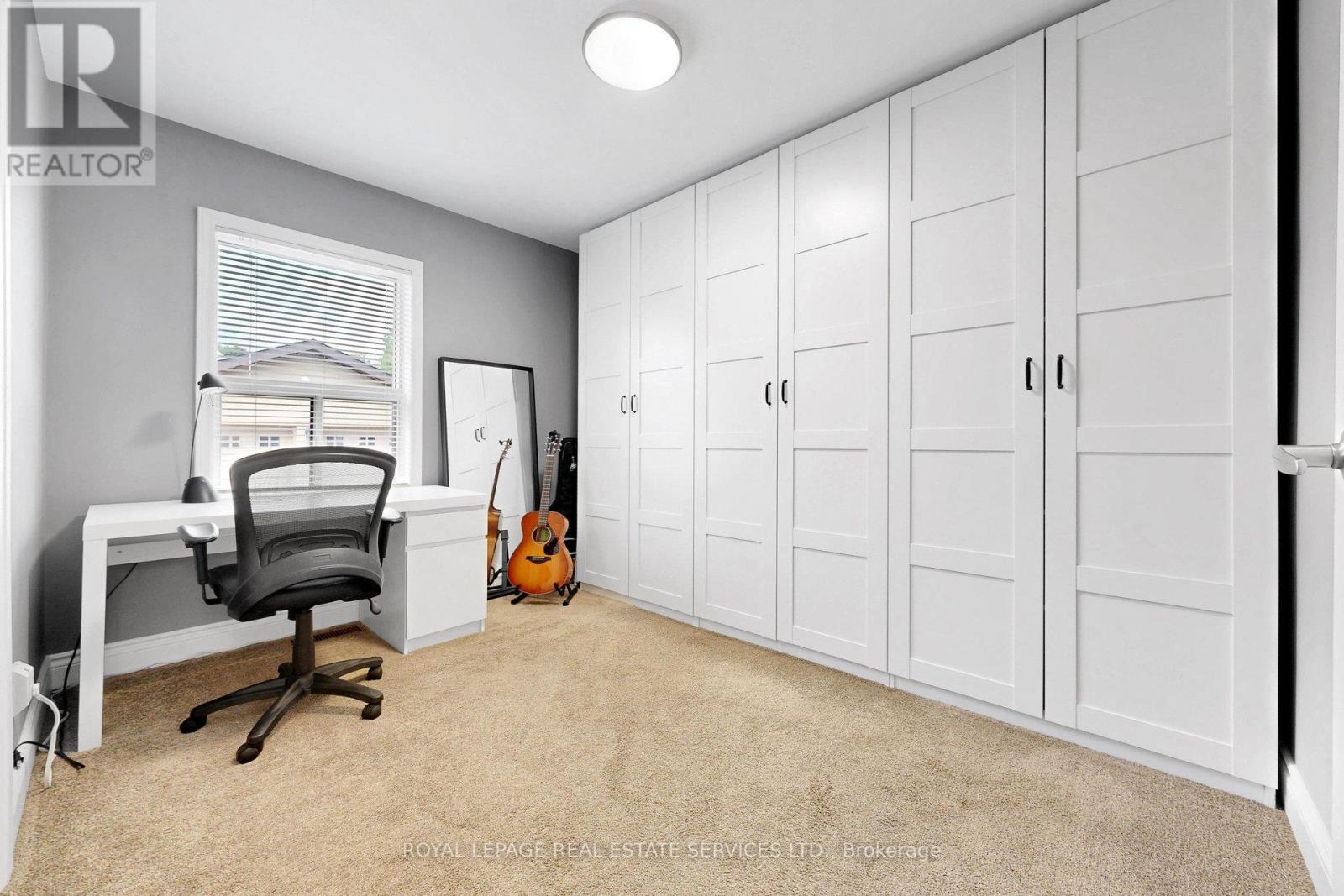 6 PARKCHESTER ROAD - 18