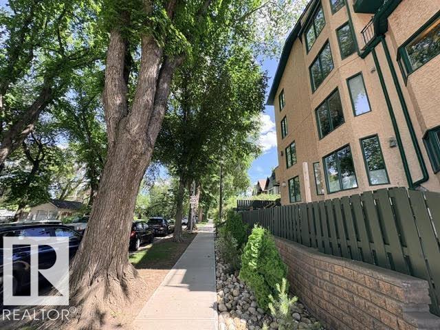 #205 9131 99 ST NW - 3